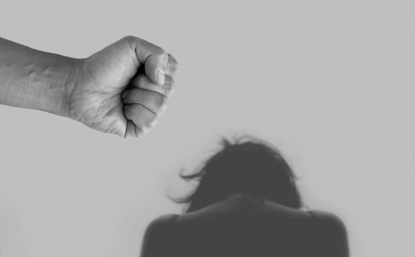 Universidade Positivo oferece acolhimento psicológico gratuito para vítimas de violência doméstica Curitiba