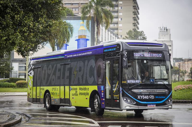 Transporte coletivo de Curitiba acelera com eletromobilidade, novas tecnologias e investimento recorde