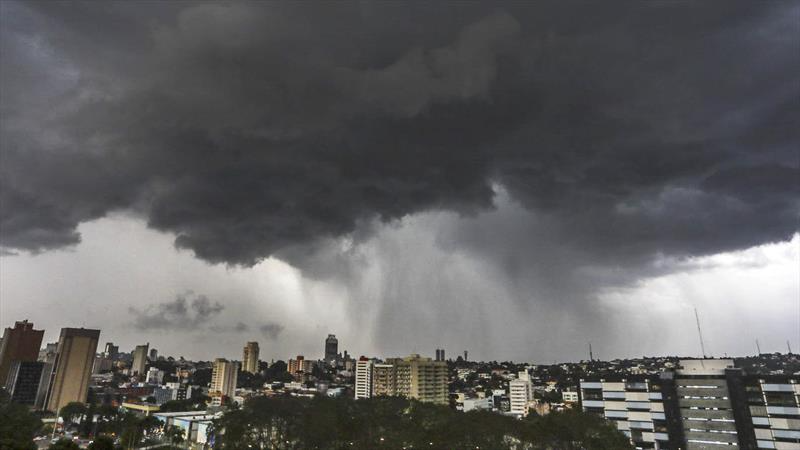 Estragos e Prejuízos: Central 156 registra 209 demandas por conta da chuva forte