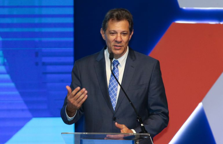 Diz Haddad: Não existe projeto de moeda única Brasil e Argentina