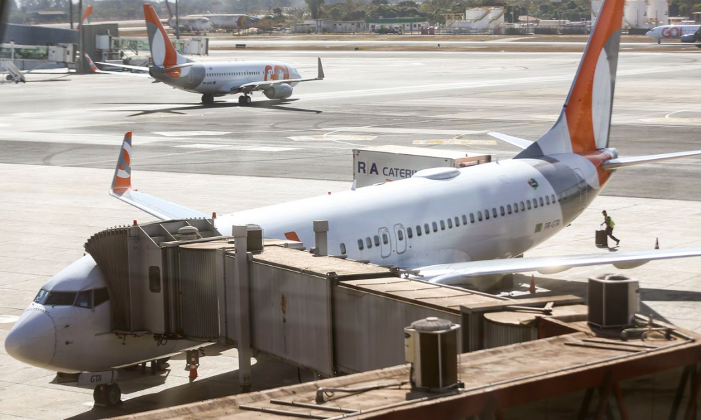 Almoço Grátis? Voa, Brasil vai emitir quase 12 milhões de passagens por ano a R$ 200 12 Quem paga a conta