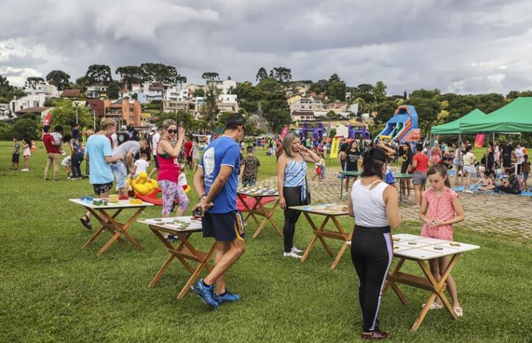 Domingo tem corrida infantil, Família Folhas e Arena Kids no Parque Barigui