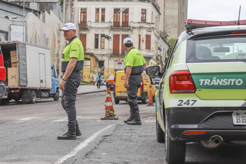 República Argentina terá bloqueios de trânsito para organização de cabeamento dos postes