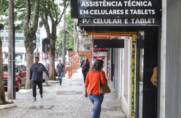 Paraná cria 44,6 mil empresas em 2023 e tem a cidade mais rápida do Brasil para gerar negócios