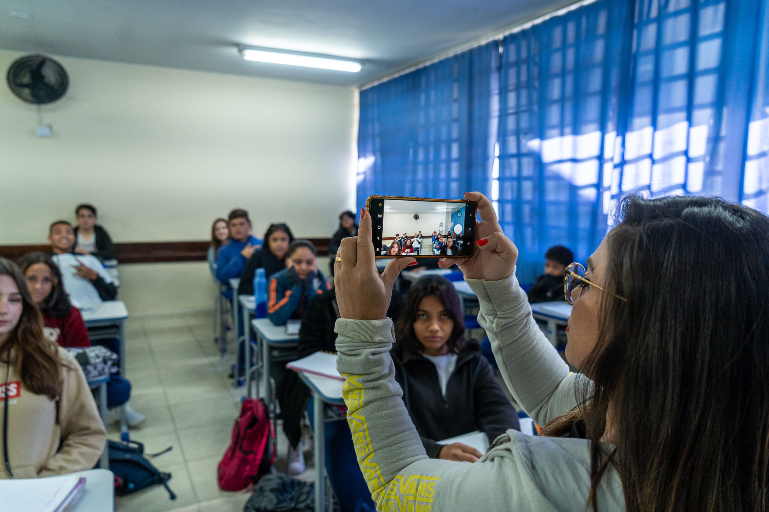 Inteligência artificial para registro de presença agiliza processos na rede estadual de ensino