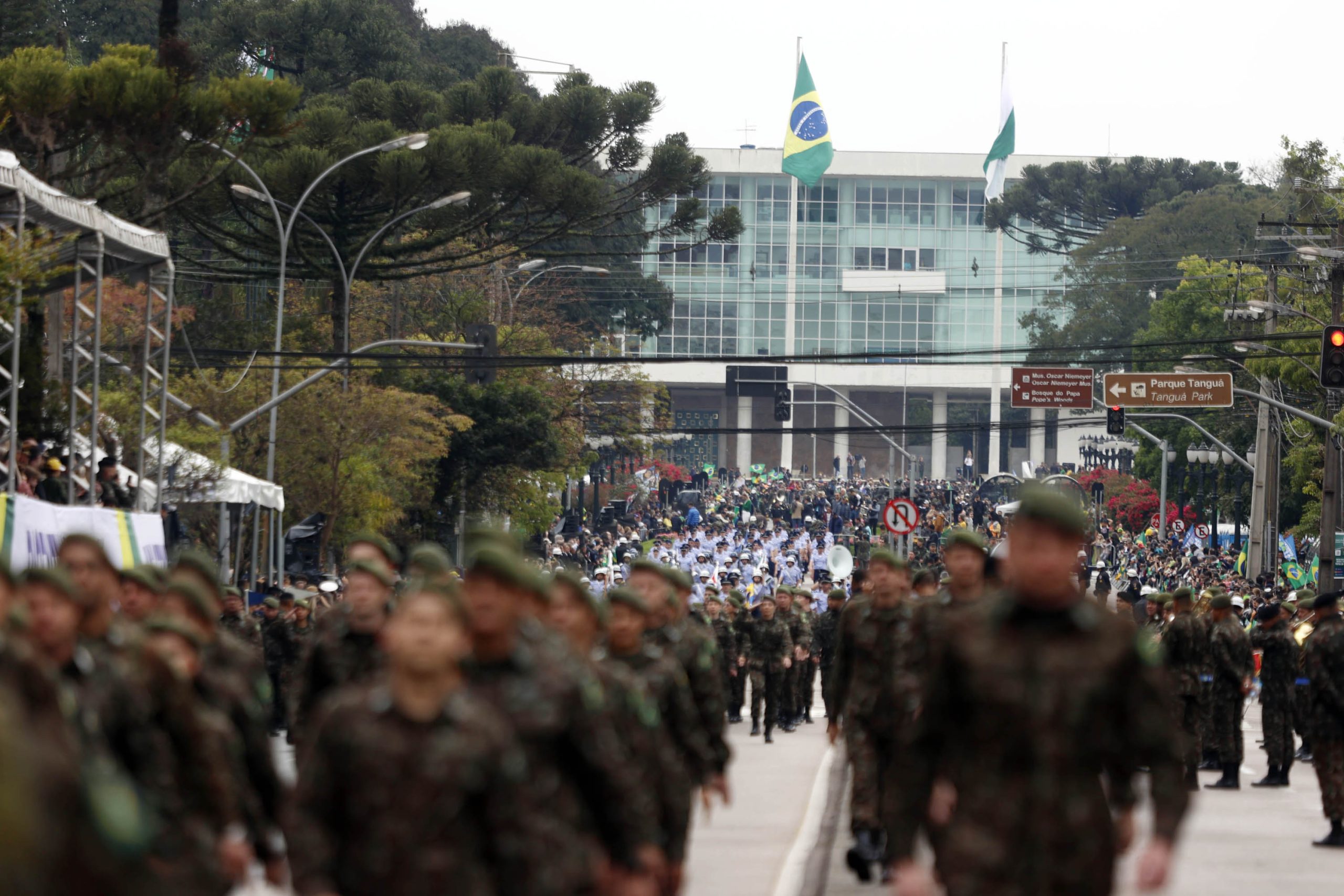 Desfile da Independência deve reunir quase 4 mil participantes em Curitiba