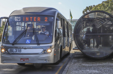 Urbs terá linha de ônibus especial durante bloqueio de trânsito para obra na Victor Ferreira do Amaral