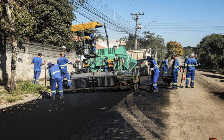 Arredores da Linha Verde ganham mais três ruas com asfalto novo em Curitiba