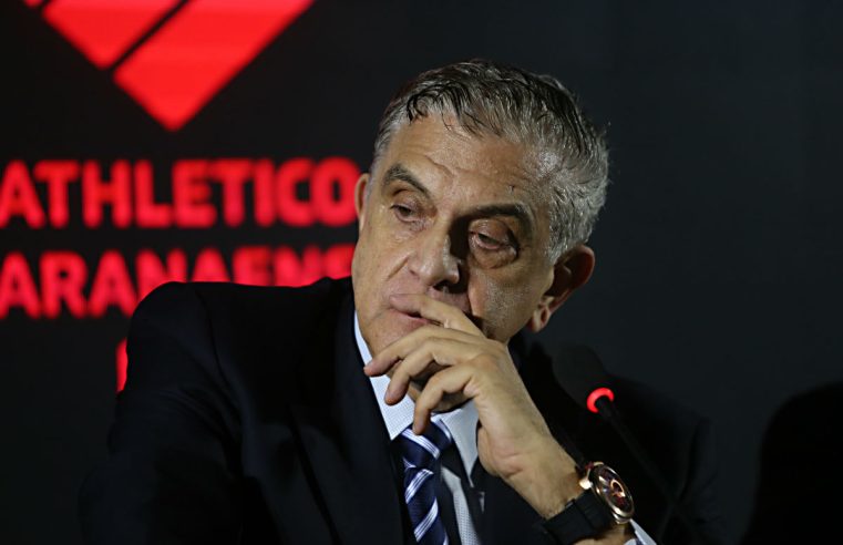 Mário Celso Petraglia no meio da crise Cuca x Athletico