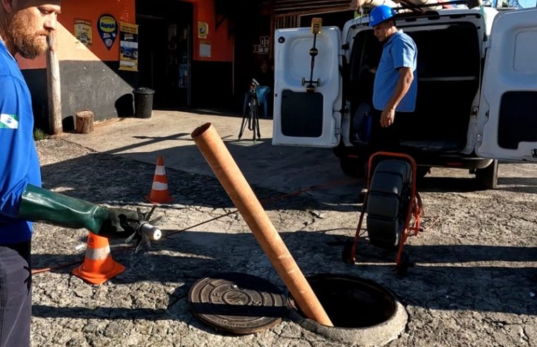 Sanepar alerta: lixo na rede de esgoto causa obstrução e danos ao meio ambiente