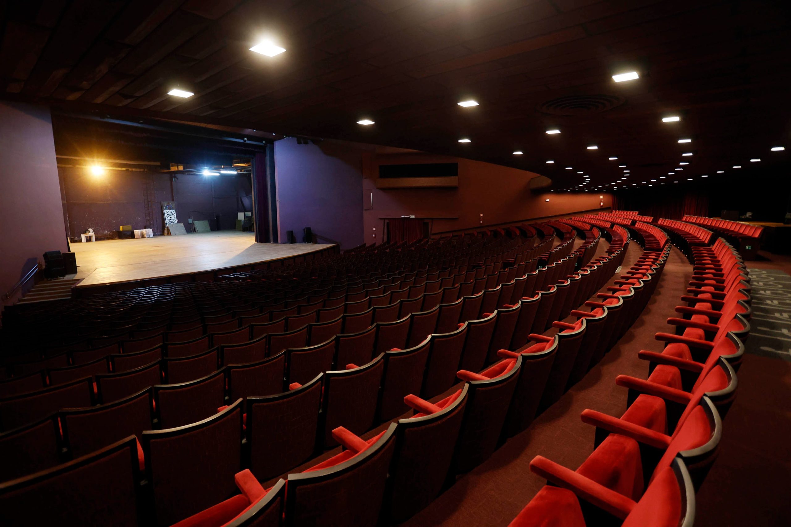 Teatro Guaíra abre seus palcos para dança em novembro! Confira!