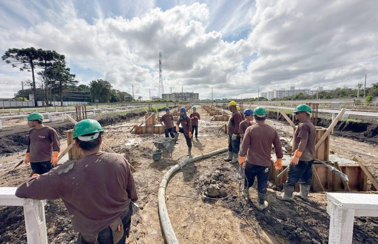 Carteira de trabalho em dia? Mais de 120 mil novos empregos no Paraná froam criados