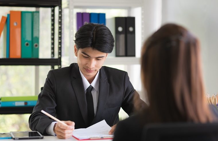 Não consegue trabalho? O problema pode estar no currículo