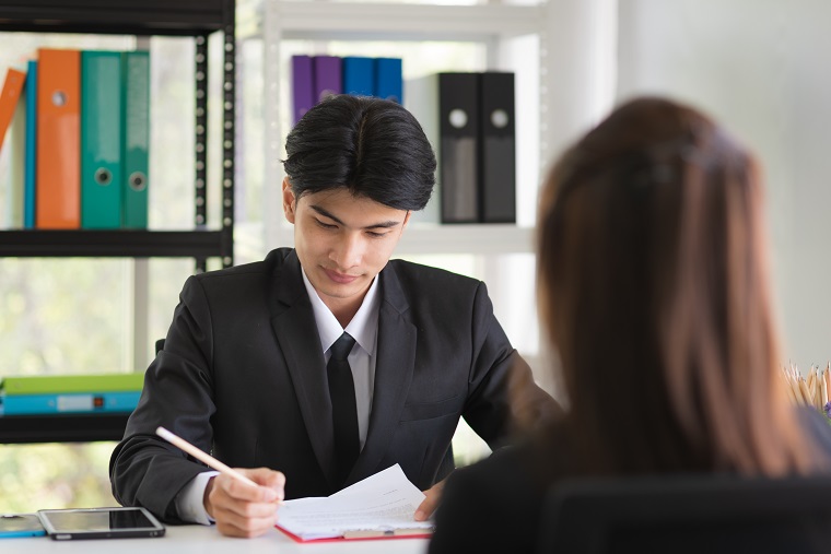 Não consegue trabalho? O problema pode estar no currículo