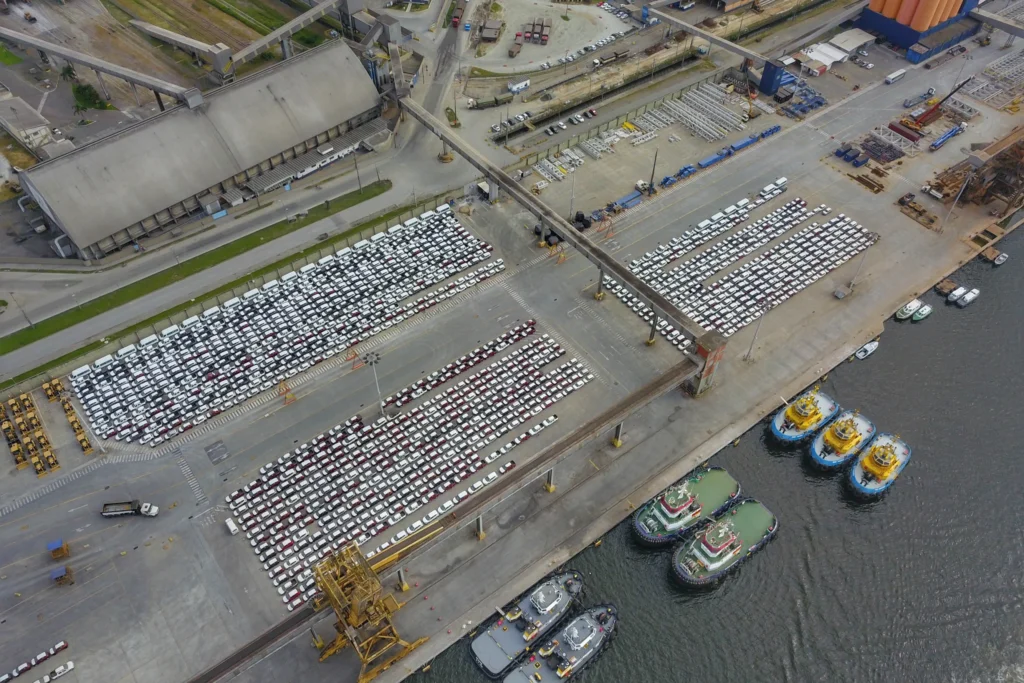 Exportações do Paraná crescem com destaque para automóveis e carnes em 2025 4 exportacoes do parana
