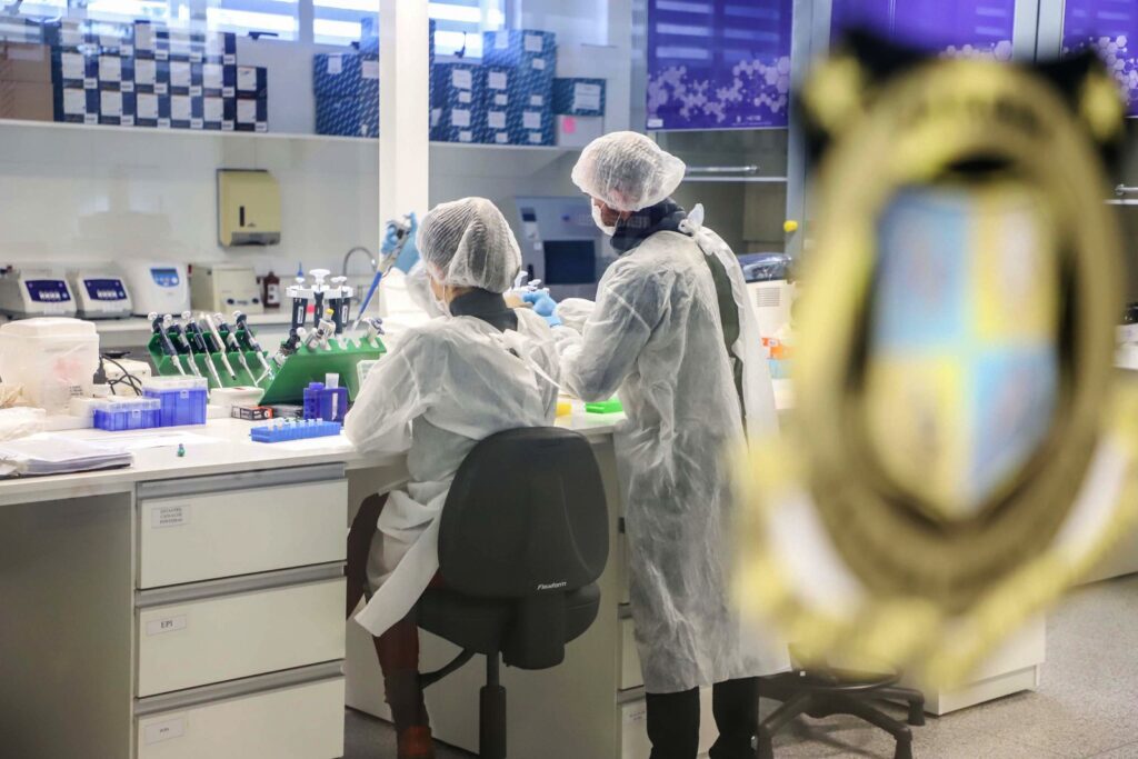 exame DNA pessoas desaparecidas