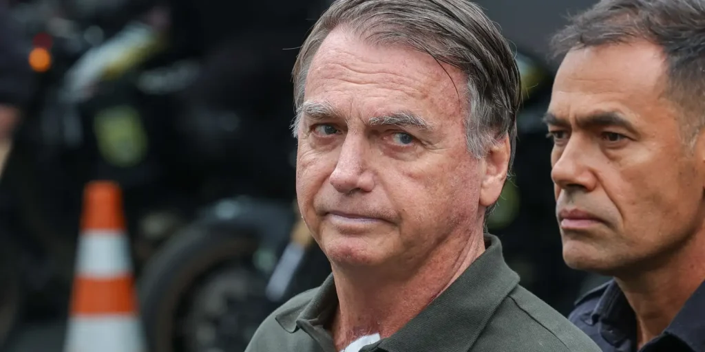 Bolsonaro Retorna à Prisão Domiciliar Após Procedimentos Médicos 16 imagem 1757908839332