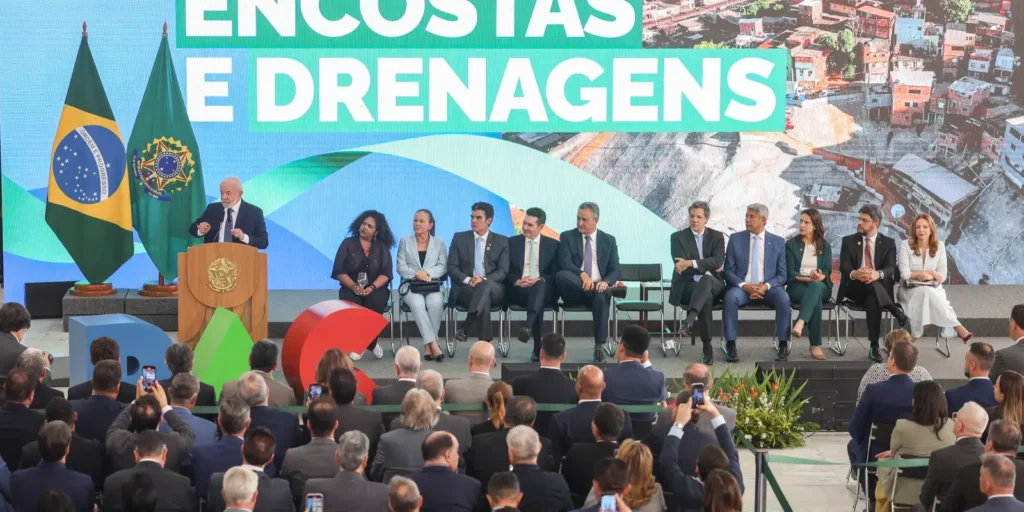 Governo Federal Investe R$ 11,7 Bilhões em Drenagem e Contenção de Encostas 16 imagem 1758254441697