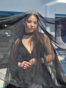 Debutante