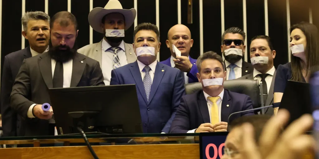 Conselho de Ética da Câmara pune deputados por motim no plenário 13 imagem 1759896140412