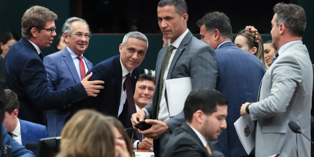 CCJ da Câmara Decide Suspender Ação Penal Contra Deputado Gustavo Gayer 17 imagem 1759982561214