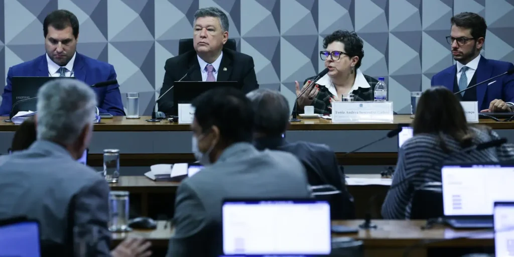 Ex-integrante do CNPS Denuncia Fraudes em Aposentadorias Durante Depoimento na CPI do INSS 14 imagem 1761019268890