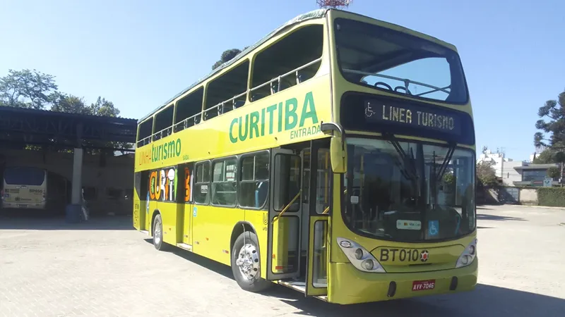 Curitibanos pagarão R$ 6 na Linha Turismo em promoção de primavera 5 onibus turismo curitiba