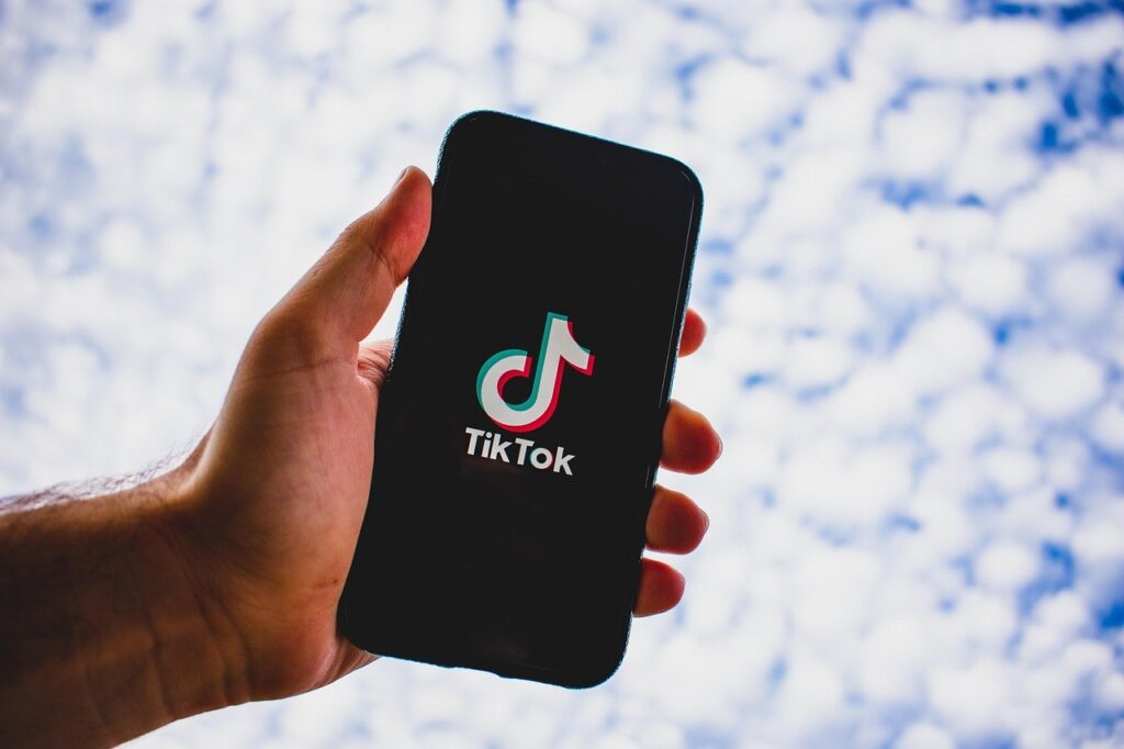 Como a nova geração de políticos no Brasil tem conquistado fãs no TikTok 3 tiktok