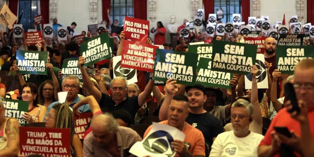 Manifesto Comemora Vitória da Democracia em Ato na USP 12 imagem 1767934840330