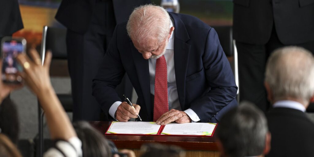 Lula Veta Projeto de Lei da Dosimetria Aproximando-se de Aniversário dos Ataques de 8 de Janeiro 7 imagem 1767934936901