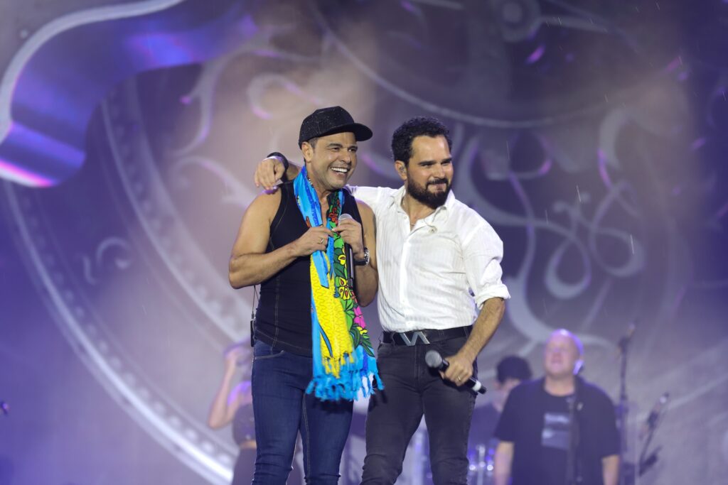 Verão Maior Paraná encerra com oito shows no Litoral 3 zeze di camargo e luciano