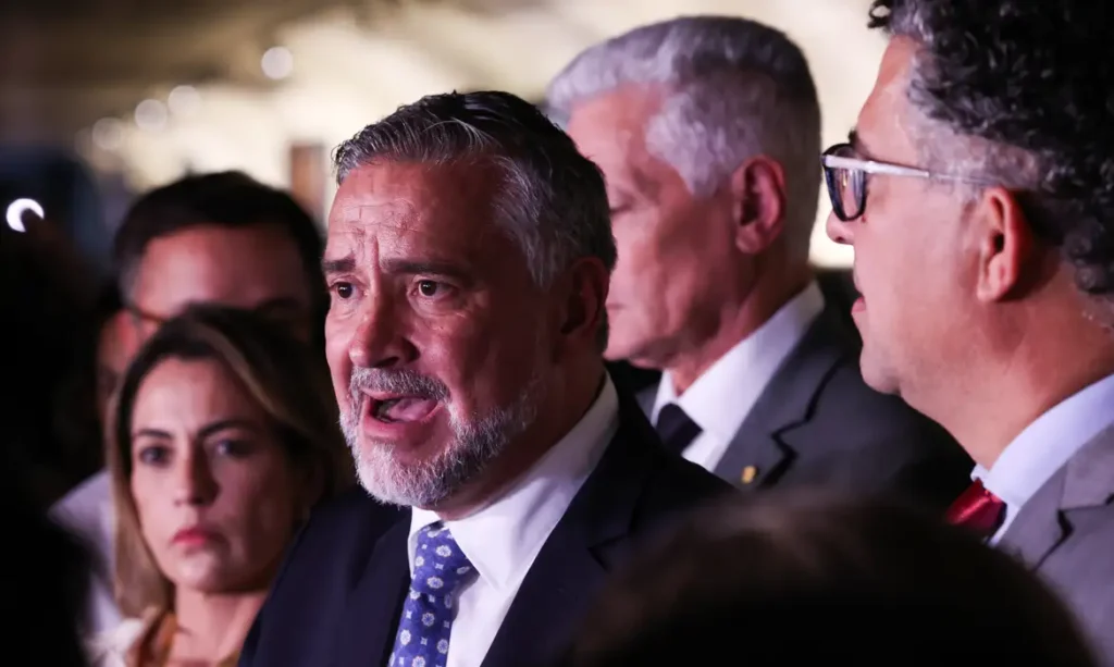 Brasília- DF – 27/-3/2026 –Deputado, Paulo Pimenta, Durante coletiva a imprensa para falar sobre relatório paralelo dos governistas. Foto: Lula Marques/ Agência Brasil.