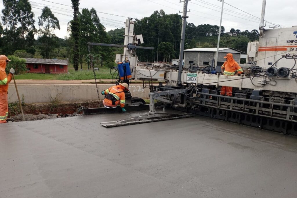 Paraná zera ICMS do cimento para obras em rodovias 7 cimento