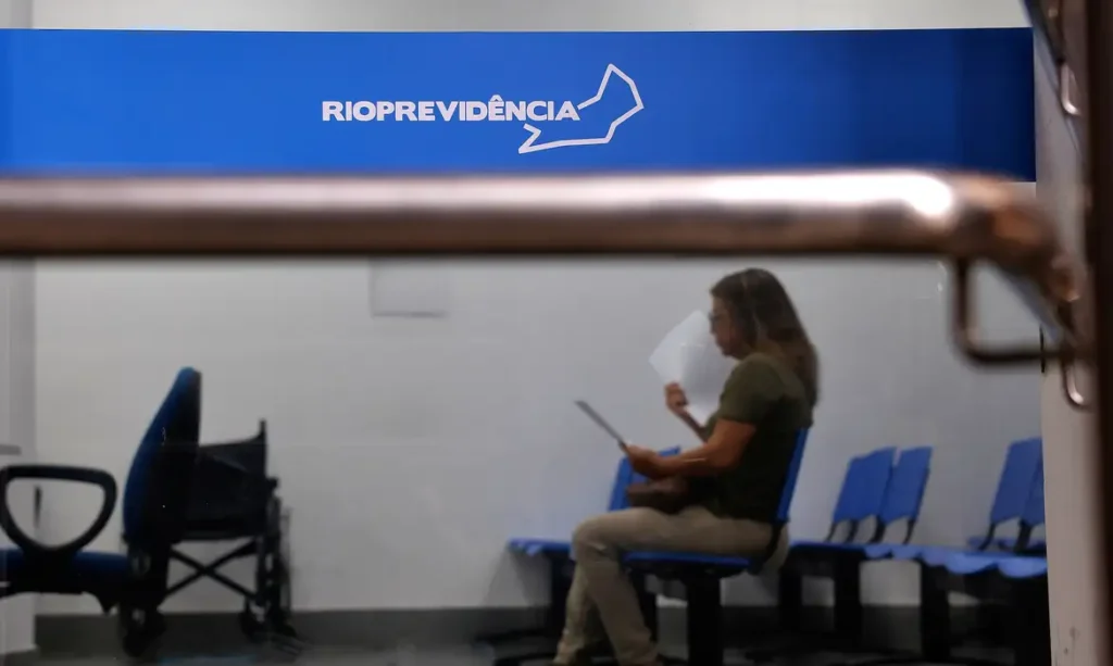 Alerj aprova restrição para investimentos do Rioprevidência em bancos federais 9 Rio de Janeiro (RJ), 23/01/2026 - Fachada de agência do Fundo Único de Previdência Social do Estado do Rio de Janeiro (Rioprevidência). Foto: Tânia Rêgo/Agência Brasil