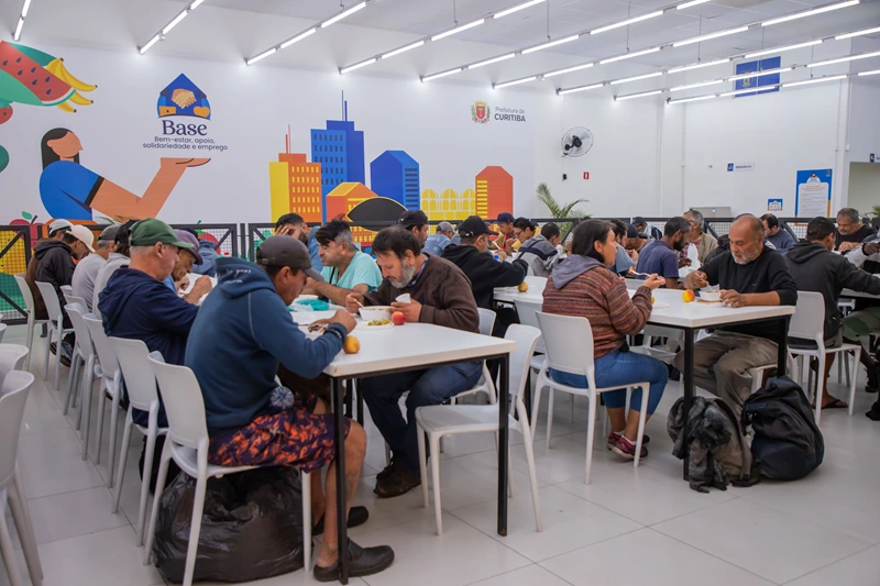 Base começa atendimento a pessoas em situação de rua em Curitiba 6 base curitiba