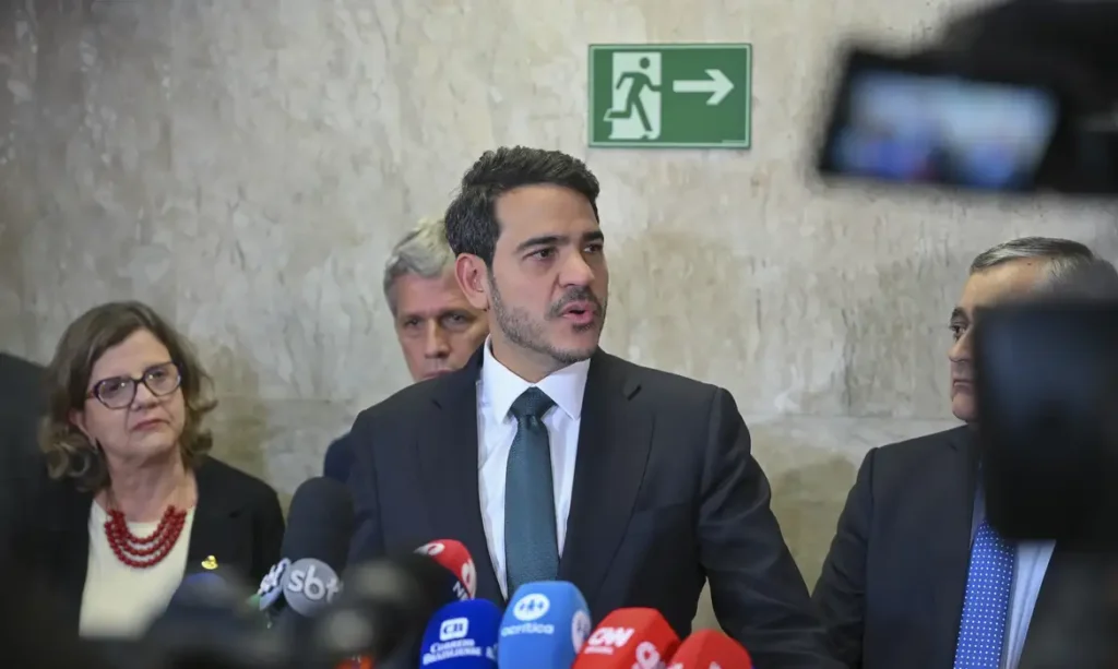 Jorge Messias concede entrevista após Senado Federal rejeitar a sua indicação para a vaga de ministro do Supremo Tribunal Federal (MSF 7/2026). Foram 42 votos contrários e 34 favoráveis. Foto: Ton Molina/Agência Senado