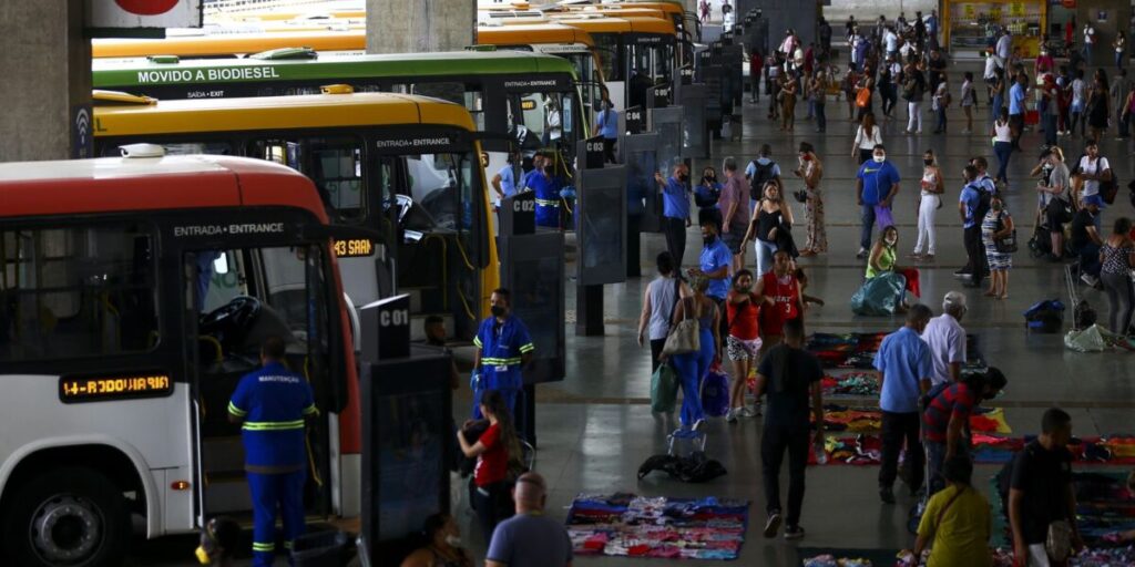 Tarifa zero no transporte poderia ser novo Bolsa Família, diz estudo