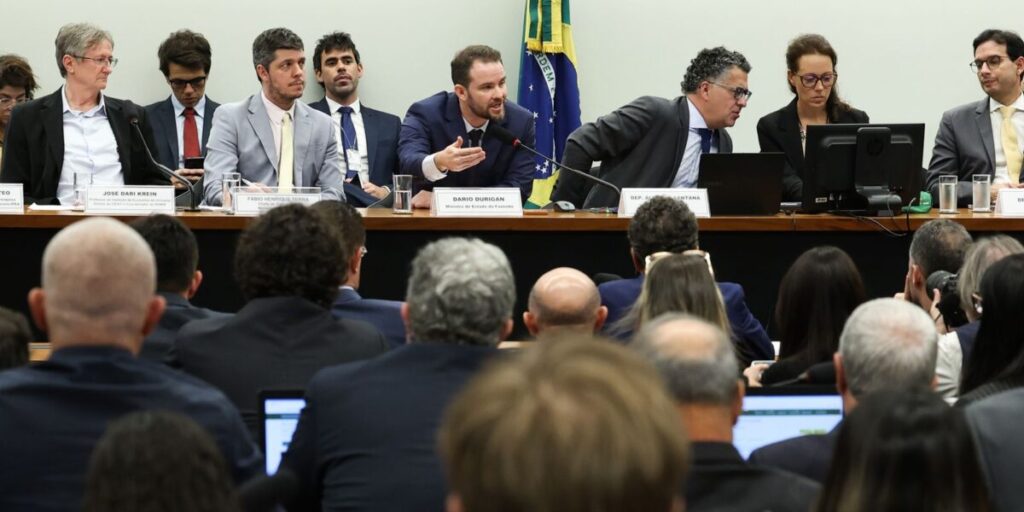 Durigan rejeita compensação no fim da escala 6x1 4 Durigan diz ser contra qualquer compensação ao fim da escala 6x1