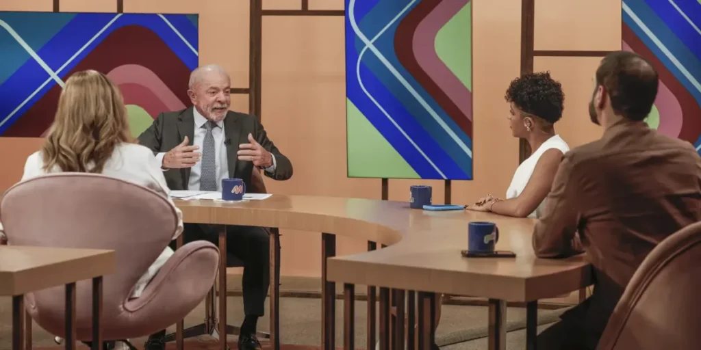 "Vamos ver quem é quem", diz Lula sobre redução da jornada de trabalho