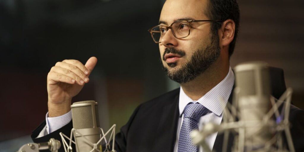 Desenrola PJ supera R$ 8 bi e faz 65 mil operações 9 Desenrola para empresas já soma R$ 8 bilhões em contratações