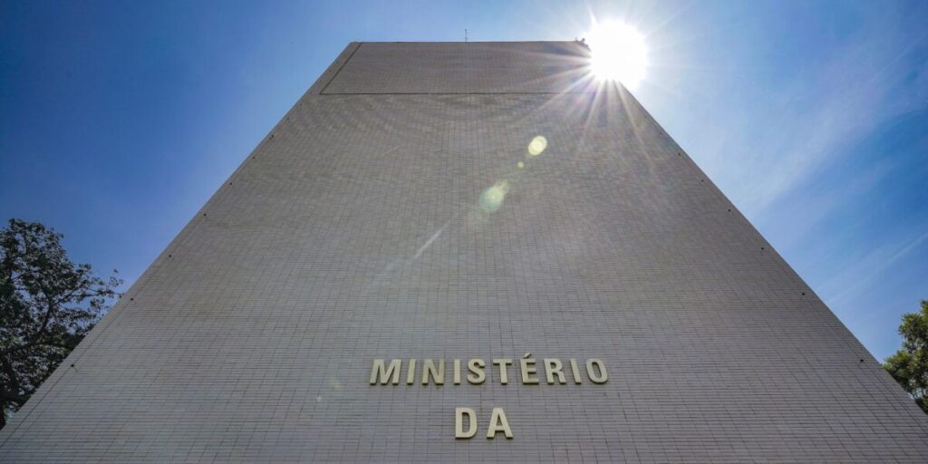 Governo bloqueia R$ 22,1 bi do Orçamento de 2026 6 Governo bloqueia R$ 22,1 bi do Orçamento de 2026
