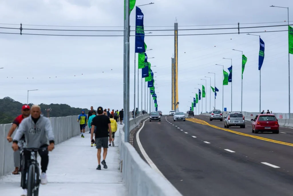 Alerta: ponte de Guaratuba terá restrições a caminhões 2 restricoes ponte de guaratuba
