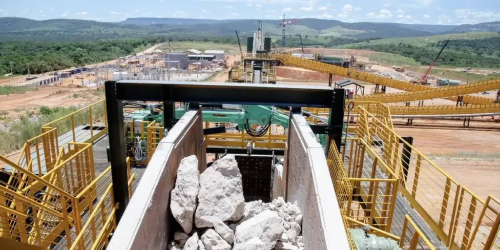 Críticas ao PL de minerais críticos chegam ao Senado 6 Especialistas e municípios criticam PL sobre minerais críticos