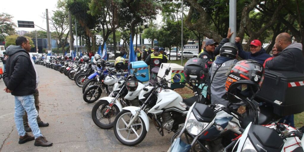 Governo vai lançar crédito para motos de apps 8 Governo prepara linha de crédito para motociclistas de aplicativos