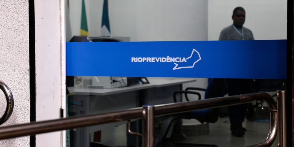 Rioprevidência reverte excedente de custeio para benefícios 4 Rioprevidência anuncia reversão de recursos de custeio para benefícios
