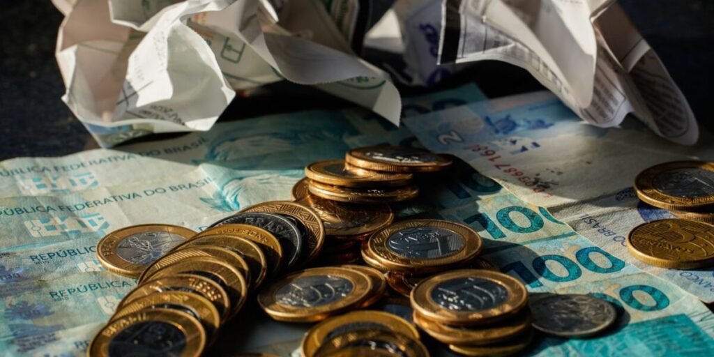 Economia cresce 0,7% em maio, diz Monitor do PIB 3 Economia cresce 0,7% em maio, puxada por consumo das famílias, diz FGV