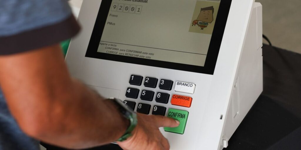 Teste aponta falha do Facebook contra desinformação 2 Facebook falha em filtrar anúncio com desinformação eleitoral, diz ONG