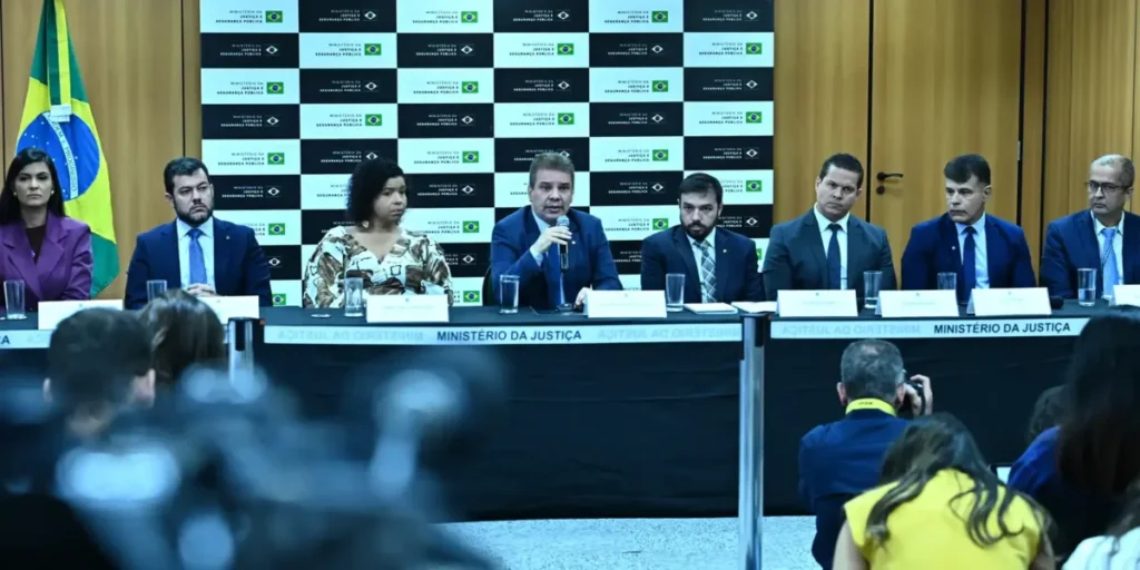 MJSP detalha operação contra ameaças a Brasília 6 MJ detalha operação para desarticular ataques a Brasília