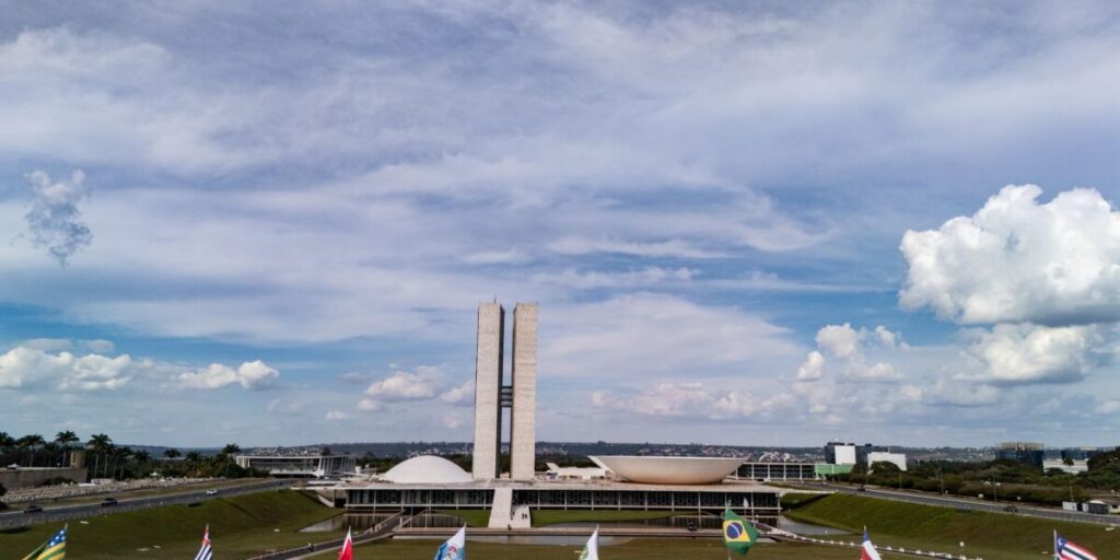Congresso retoma trabalhos sem plenário nesta semana 2 Congresso volta do recesso sem previsão de plenário nesta semana