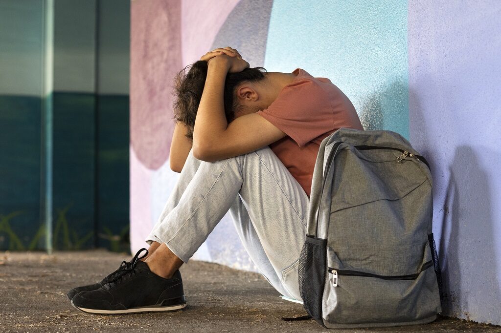 Setembro Amarelo: 1 em cada 7 adolescentes vive com transtorno mental, alerta OMS